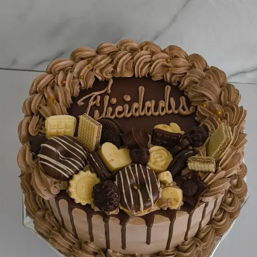 Cake 24 CM con confitería's photo #1