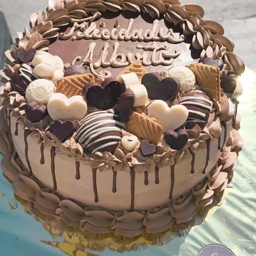 Cake 24 CM con confitería's photo #1