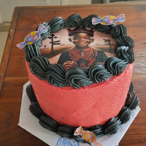Cake 16 CM con papel comestible's photo #1