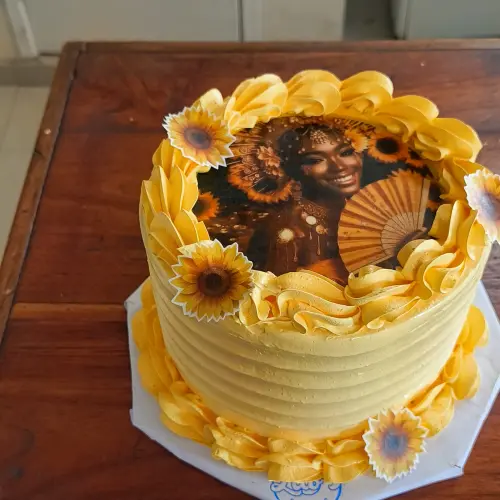 Cake 16 CM con papel comestible's photo #1